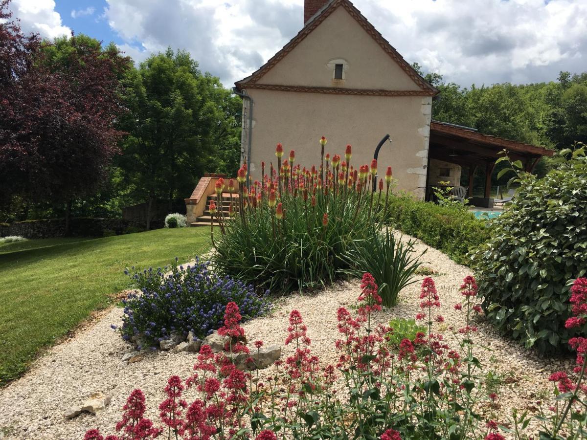 Gite Avec Piscine Proche De St Cirq Lapopie Berganty 外观 照片